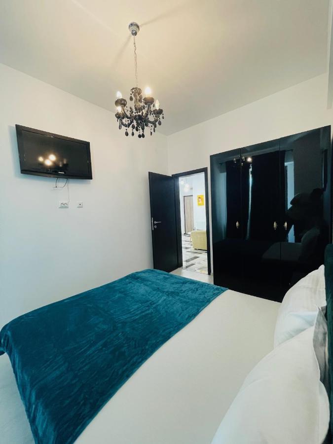 Family Apartment Near Palas Mall Iasi Exterior photo